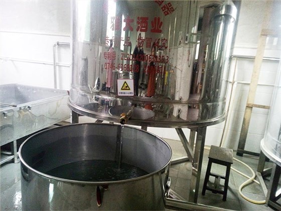 雅大大型釀酒設(shè)備廠家將瓜蔞肉釀成酒，讓果農(nóng)的利潤(rùn)翻幾倍！-09