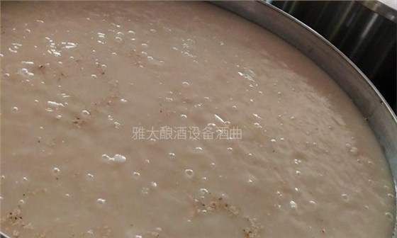 用白酒釀酒設備釀酒過程中加水屬于造假嗎？ 3